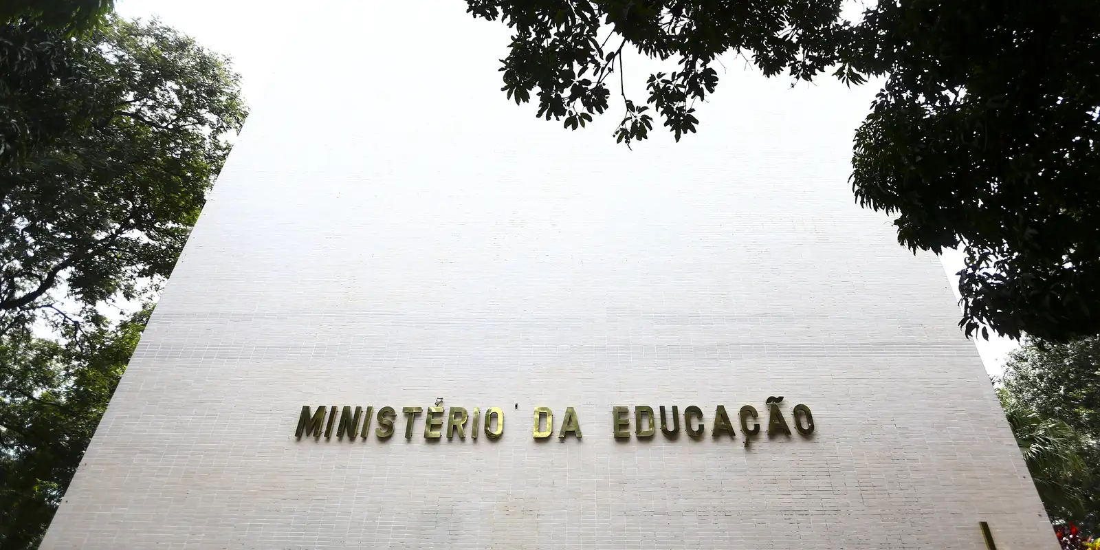 fachada-ministerio_mcamgo_abr_100420231818-31