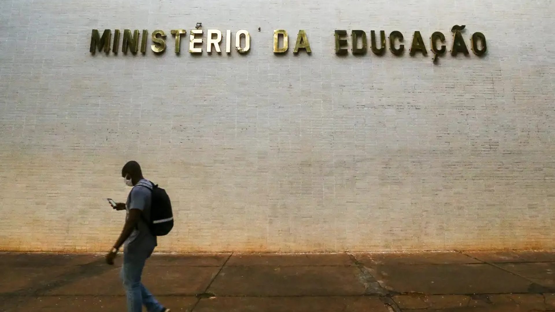 FÃ¡bio BouÃ©ri